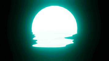 helder licht blauw zonsondergang of maan reflectie in water of de oceaan Aan zwart achtergrond. video