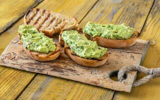 Bowl of guacamole photo