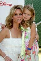 cheryl hines hija llegando a un hora para héroes celebridad carnaval beneficiando el elizabeth vidriado pediatría SIDA Fundación a el wadsworth teatro jardines en madera del oeste California en junio 7 7 2009 2009 foto