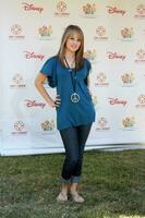 debby Ryan llegando a un hora para héroes celebridad carnaval beneficiando el elizabeth vidriado pediatría SIDA Fundación a el wadsworth teatro jardines en madera del oeste California en junio 7 7 2009 2009 foto