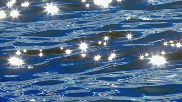 flare do luzes do sol espumante queda em azul mar água video