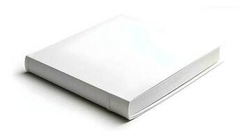 blanco difícil cubrir libro aislado en blanco estudio disparo. foto