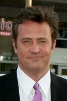 Matthew Perry   arriving at the 17 Again Premiere at Graumans Chinese Theater in Los Angeles CA on April 14 20092009 photo