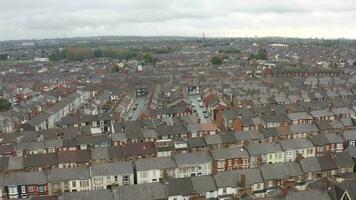 travail classe en terrasse logement dans Liverpool video