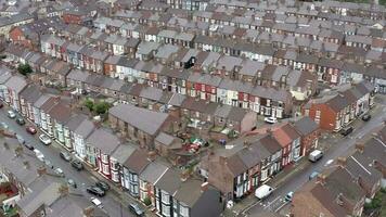 Liverpool terrassiert Arbeiten Klasse Häuser und Straßen Antenne Aussicht video