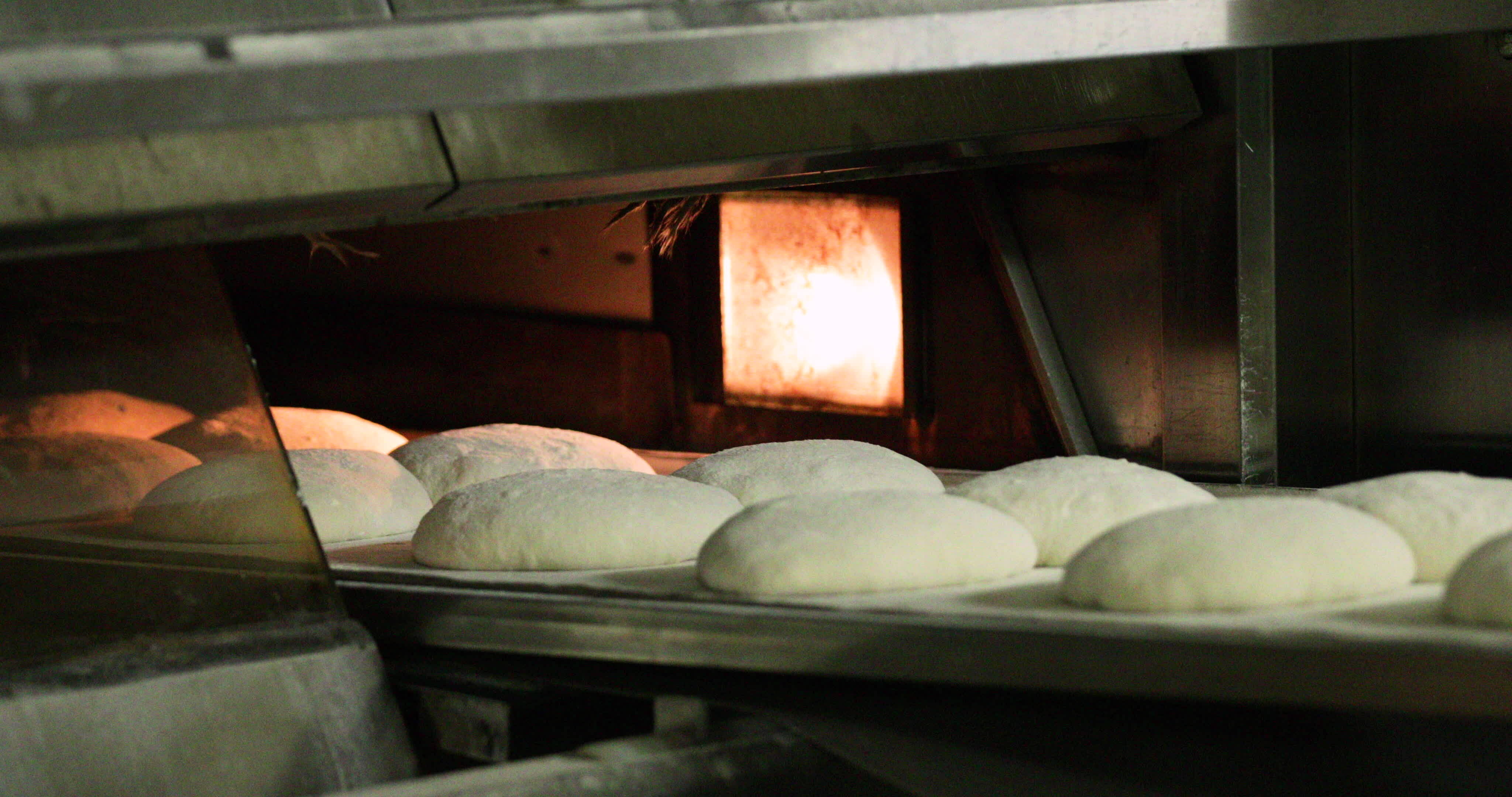 Bread/Bun Baking Oven, For Bakery