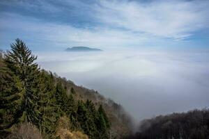 2023 02 18 Campogrosso islands in the clouds photo