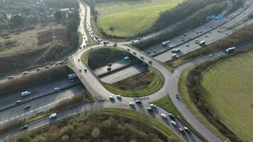 Storbritannien m25 motorväg korsning antenn se på rusa timme video