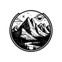 Reach new heights with our stunning mountain logo design. This majestic illustration is perfect for outdoor and adventure-related brands. vector