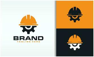 la seguridad gorra construcción logo con engranaje vector