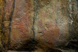 prehistórico pinturas en rock conocido como petroglifos en Colombia foto