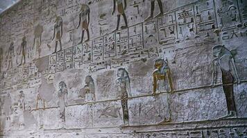 tumba de Merneptah en el Valle de el reyes, luxor video