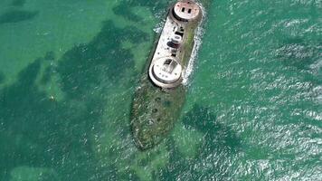 el ruina de hmvs cerbero en Puerto Felipe melbourne Australia aves ojo ver video