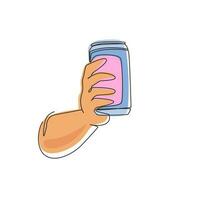 Single continuous line drawing hand holding a aluminum can drink without labels. Beverages in metal containers. Refreshing drink for teenager. Dynamic one line draw graphic design vector illustration