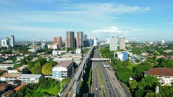 aéreo ver de Jacarta lrt tren juicio correr para fase 1 desde pancora. Jacarta, Indonesia, marzo 2 2022 foto