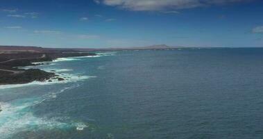 drone vidéo la poêle plus de côte à los hervideros point de vue dans lanzarote video