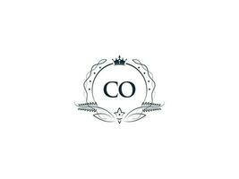 Minimal Co Logo Icon, Creative Feminine Crown Co oc Letter Logo Image Design vector