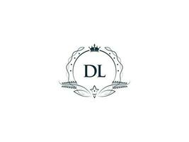 Initial Dl Feminine Logo, Creative Luxury Crown Dl ld Letter Logo Icon vector