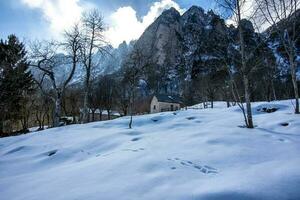 2023 03 04 Recoaro alpine cabin photo