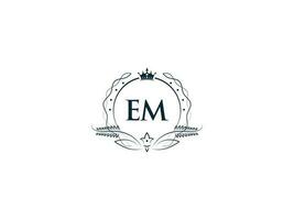 Minimal Em Logo Icon, Luxury Crown Em me Feminine Letter Logo icon vector