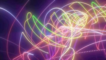 abstrato multicolorido arco Iris brilhando néon energia laser linhas vôo em uma Preto fundo, vídeo 4k, 60. fps video