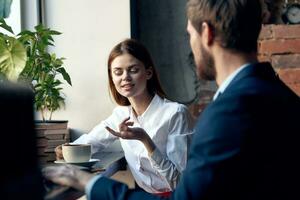 trabajo colegas comunicación estilo de vida café desayuno Finanzas foto