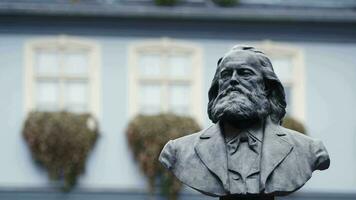 German poet and writer Friedrich stoltze Statue in Frankfurt Roemer video