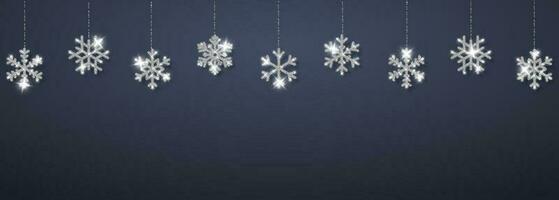 Navidad o nuevo año plata copo de nieve decoración guirnalda en oscuro antecedentes. colgando Brillantina copo de nieve. vector ilustración