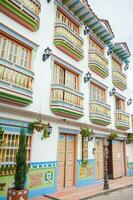 el vistoso colonial calles de cinta adhesiva, antioquia. Colombia foto