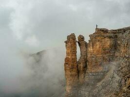 cliff edge of Bermamyt plateau photo