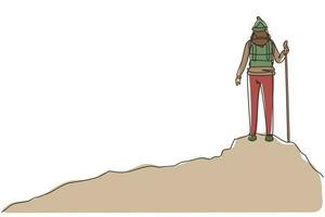 mujer de dibujo de una sola línea continua con mochila de pie en la cima de la montaña. joven montañero sonriente escalando en roca. punto mas alto. Ilustración de vector de diseño gráfico de dibujo de una línea dinámica