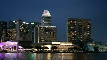 Singapur centro de deportes acuáticos bahía 1 junio 2022 financiero centrar Singapur ciudad edificios video