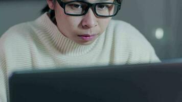 Busy businesswoman working on laptop computer in office. Confident young woman in casual clothes using laptop while working at home. video