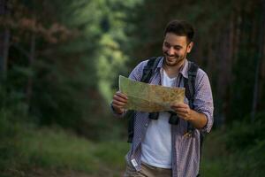 hombre gasto hora al aire libre foto