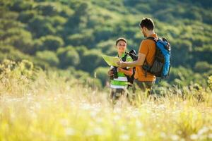 padre y hijo gasto hora al aire libre foto