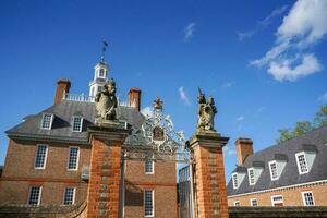 governor building Williamsburh Virgina historical houses photo