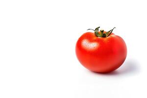 Fresco todo rojo tomate aislado en blanco antecedentes con Copiar espacio. ai generado foto