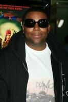 Kenan Thompson llegando a el Stan Helsing estreno arco de luz teatro los angeles California octubre 20 2009 2009 kathy hutchins hutchins foto