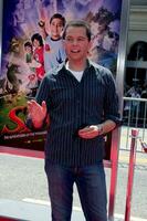 Jon Cryer arriving at the Shorts Premiere at Gaumans Chinese Theater in Hollywood CA on August 15 2009 2009 Kathy Hutchins Hutchins Photo