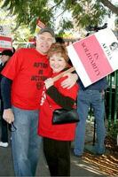 Robert Pine  Patrika Darbo Soap Opera AFTRA Actors Support Writers Guild of America Strike CBS Television City December 17 2007 Los Angeles CA 2007 Kathy Hutchins Hutchins Photo