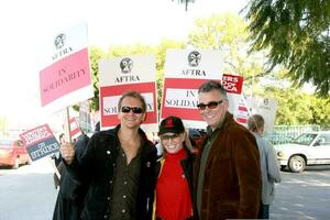 Sebastian Roche Leslie Charleson  Ian Buchanan Soap Opera AFTRA Actors Support Writers Guild of America Strike CBS Television City December 17 2007 Los Angeles CA 2007 Kathy Hutchins Hutchins Photo