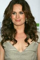 elizabeth reaser llegando a el cbs tca verano 08 fiesta a bulevar 3 en los angeles California en julio 18 2008 2008 kathy hutchins hutchins foto