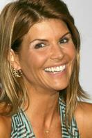 lori loughlin llegando a el cbs tca verano 08 fiesta a bulevar 3 en los angeles California en julio 18 2008 2008 kathy hutchins hutchins foto