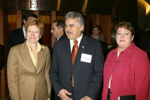 Southern California Health Leadership Panel Keck School of Medicine of USC Los Angeles CA November 8 2007 2007 Kathy Hutchins Hutchins Photo