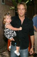 Larry Birkhead and daughter Dannielynn Smith The Simpsons Ride Grand Opening Universal Studios Theme Park Los Angeles CA May 17 2008 2008 Kathy Hutchins Hutchins Photo