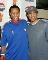 Rick Fox and GlobetrottersHarlem Globetrotters GameStaples CenterLos Angeles CAFebruary 20 20062006 photo