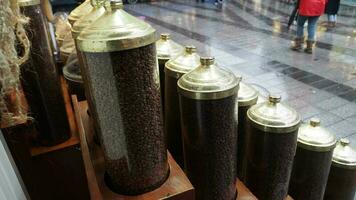 fresh coffee beans selling at Istanbul street in a jar video