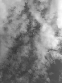 hermosa gris nubes en cielo antecedentes. grande brillante suave mullido nubes son cubrir el todo azul cielo. foto