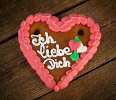 Lebkuchenherzen gingerbread Heart cookie photo