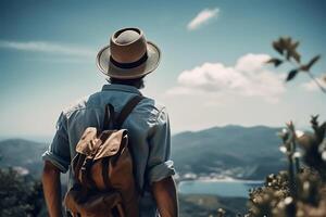 un hombre mira fuera terminado un montaña y el océano. aventuras viaje, verano vacaciones. generativo ai foto